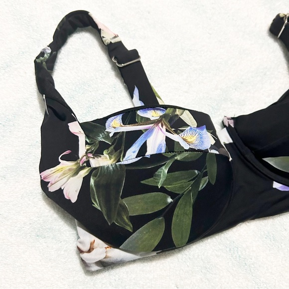 NEW Tinibikini Black Floral Push Up Padded Demi Cup Bikini Top Size Small S - Picture 2 of 5